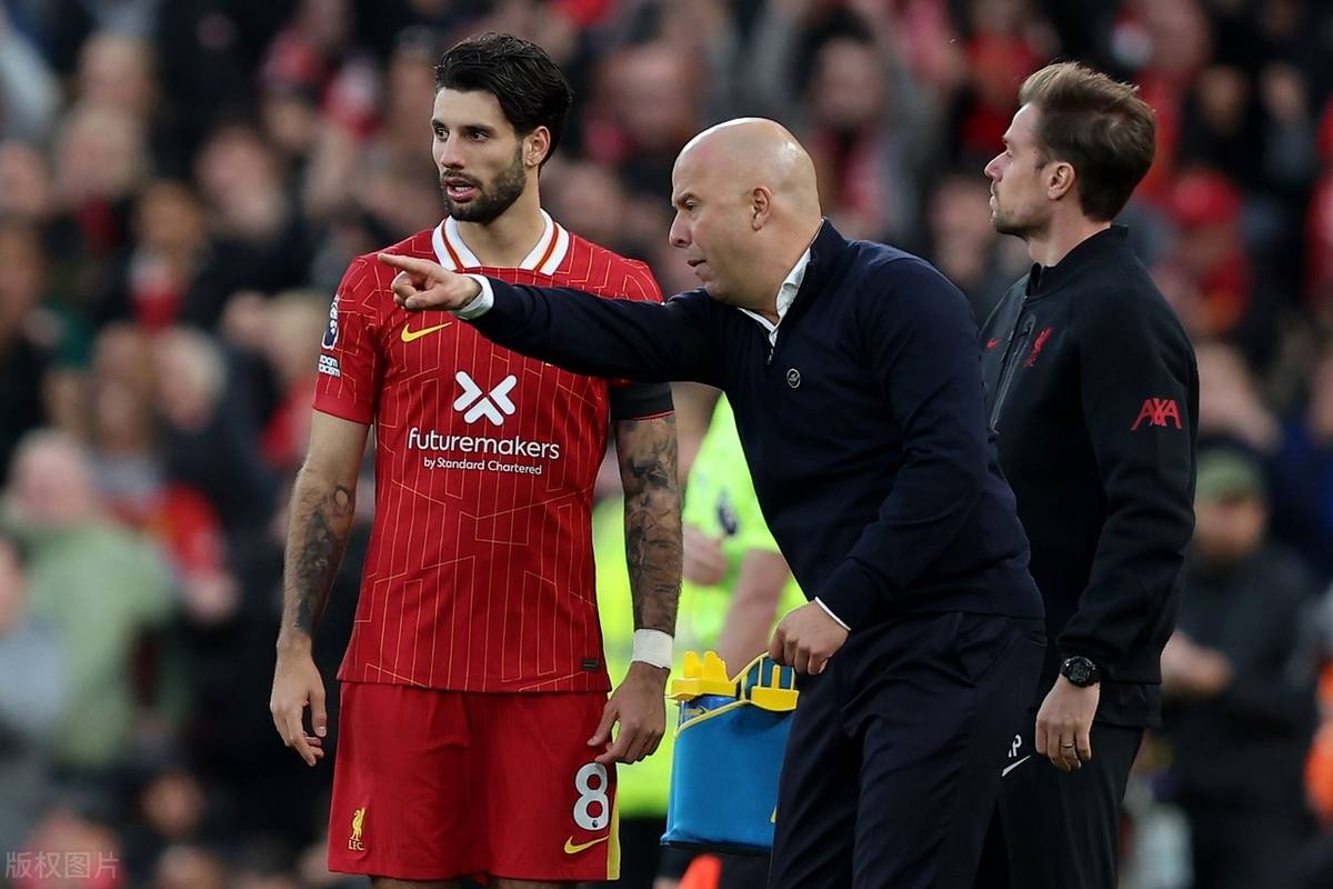 九游体育下载-萨拉赫在切尔西比赛中连败，回归赛场引发热议！-九游体育下载