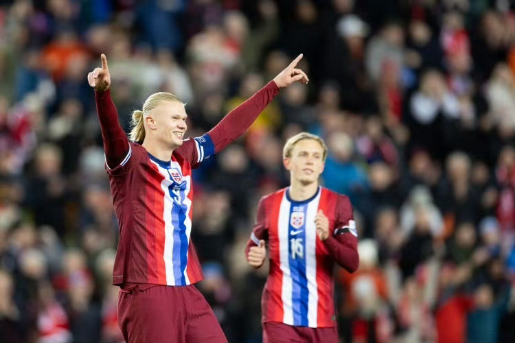 九游官网-哈兰德爆冷击败澳大利亚队，回归赛场引爆全场！-九游官网