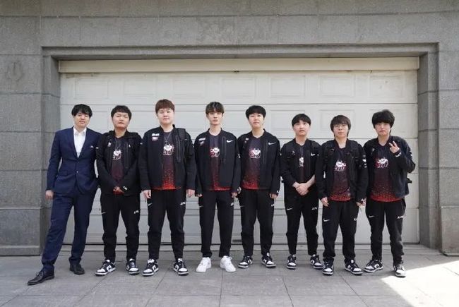 九游官网-Karsa在TL比赛中刷新纪录，最后时刻胜出引发热议！-九游官网